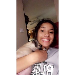 Meet your Posher, Frances